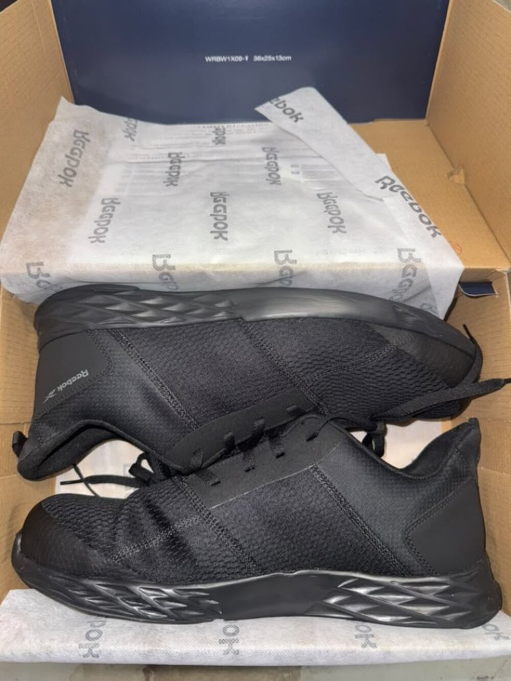 Reebok Men's Astroride Strike Work Athletic Shoes RB4672 Size 16